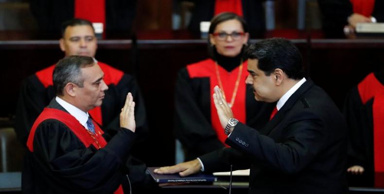 Venezuelan President takes oath of office for new term.  Photo: teleSUR