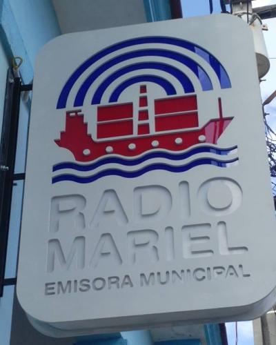 La nueva planta transmitirá por los 93.7 MHz de la Frecuencia Modulada (FM), inicialmente de 10:00 am a 3:00 pm. Fotos tomadas del Portal de la Radio Cubana