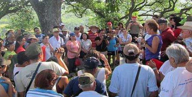 Brigada Primero de Mayo vuelve al Campamento Internacional Julio Antonio Mella