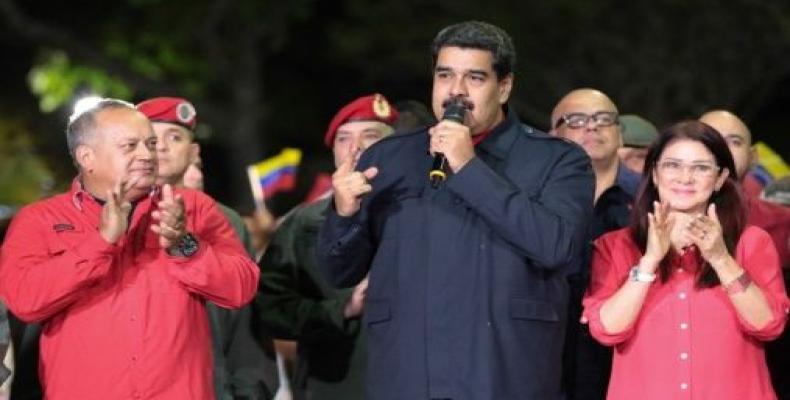 Diosdado Cabello, Nicolás Maduro y Cilia Flores