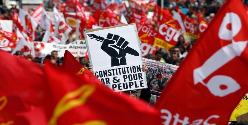 Sindicatos franceses durante una protesta contra la reforma laboral, en Niza (Reuters)