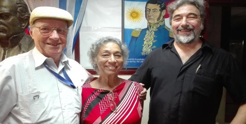 Pedro Martínez Pírez, Leyla Carrillo y argentino Héctor Celano. Foto/RHC/Maite González