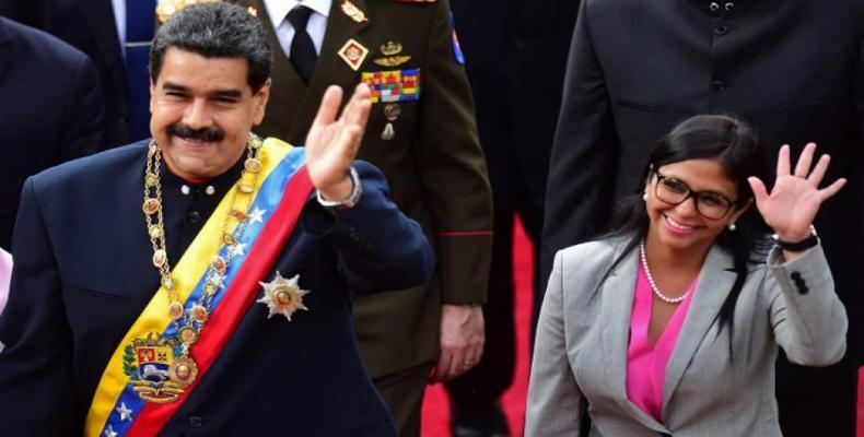 El presidente Nicolás Maduro y la vicepresidenta ejecutiva de Venezuela, Delcy Rodríguez
