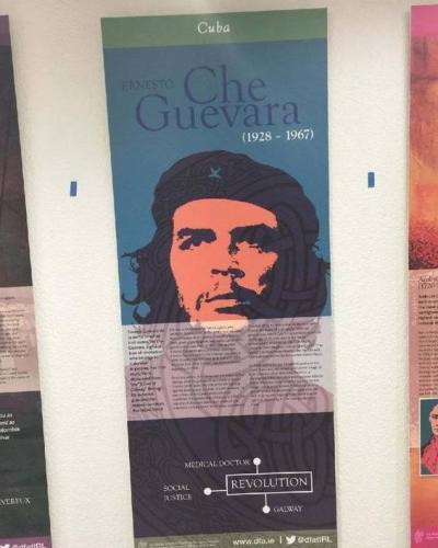 Foto del Che en el aeropuerto de Miami (tomada del Miami Herald)
