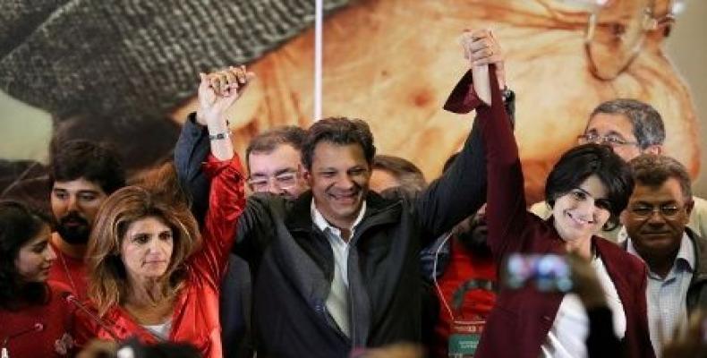 Haddad says Brazil's democracy at risk if Bolsonaro elected.  Photo: teleSUR