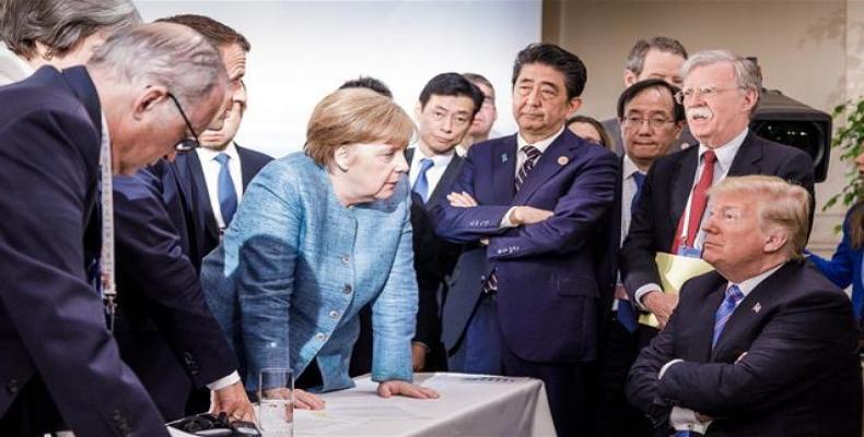 Photo released on Twitter by the German Government's spokesman Steffen Seibert on June 9, 2018 and taken by the German government's photographer Jesco Denzel sh