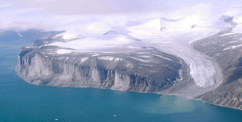El fiordo de Sam Ford, ubicado en la península Remote en la isla de Baffin, Canadá. Wikipedia.org / Ansgar Walk