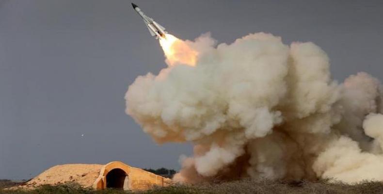 A long-range S-200 missile fired by Iran in a military drill.  (Photo: ISNA)