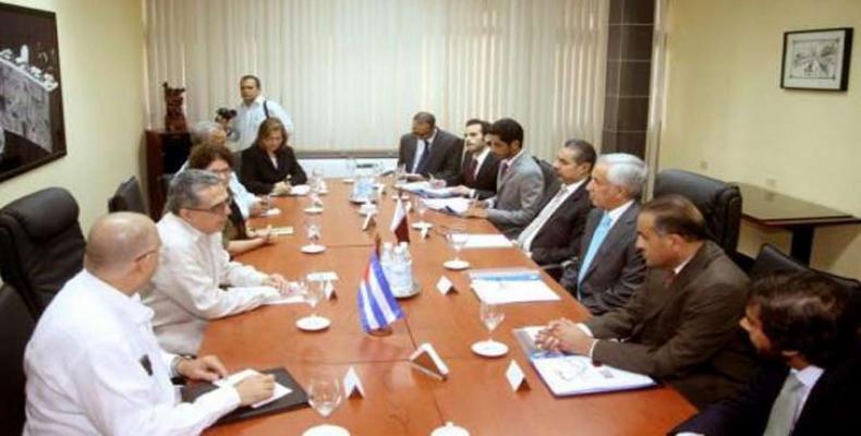 Por Cuba, el vicecanciller primero, Marcelino Medina, presidió la segunda ronda de consultas políticas bilaterales, y Al Muraikhi, por Qatar. Foto: Cubaminrex