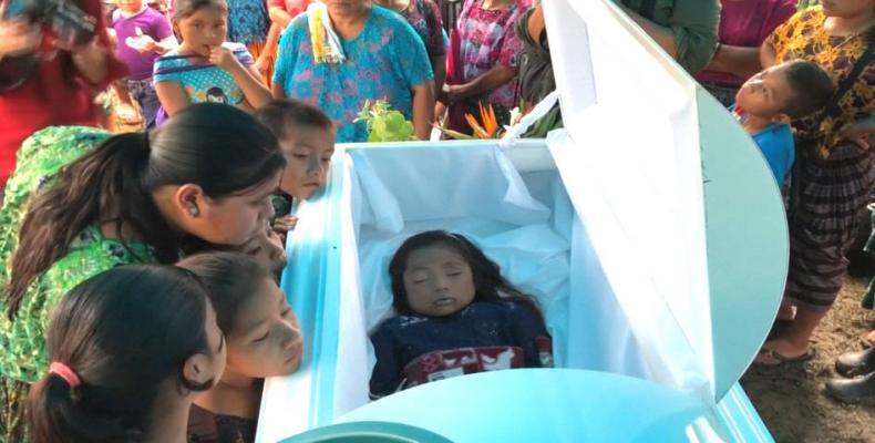Funeral held for 7-year-old girl who died in U.S. custody.  Photo: Democracy Now