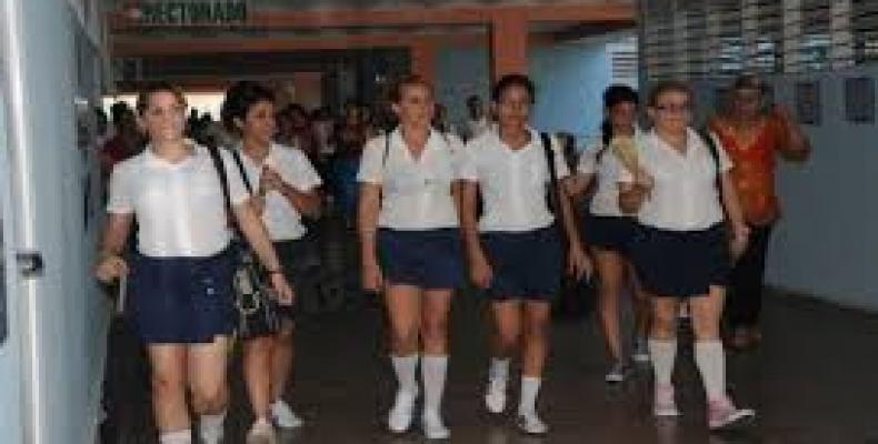 Estudiantes cubanas de escuelas pedagógicas. Foto: Archivo