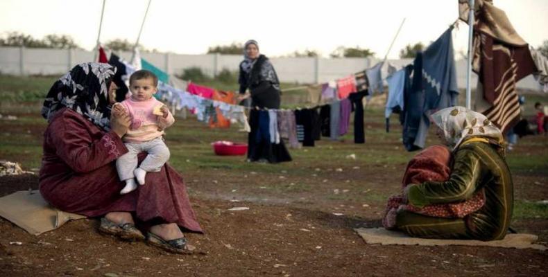 Refugiados sirios en un campo en la frontera entre Siria y Turquía. Foto/RTVE.es