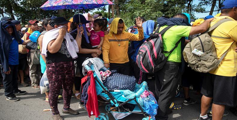 Migrantes de la caravana de El Salvador rumbo a EE.UU. en la localidad mexicana de Metapa, el 21/nov/2018. Alkis Konstantinidis / Reuters