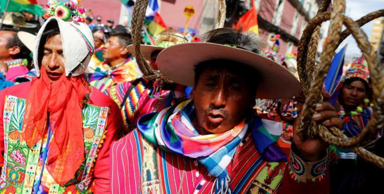 Indígenas apoyan a Evo Morales en una manifestación en La Paz, Bolivia, el 29 de octubre de 2019.© Kai Pfaffenbach / Reuters