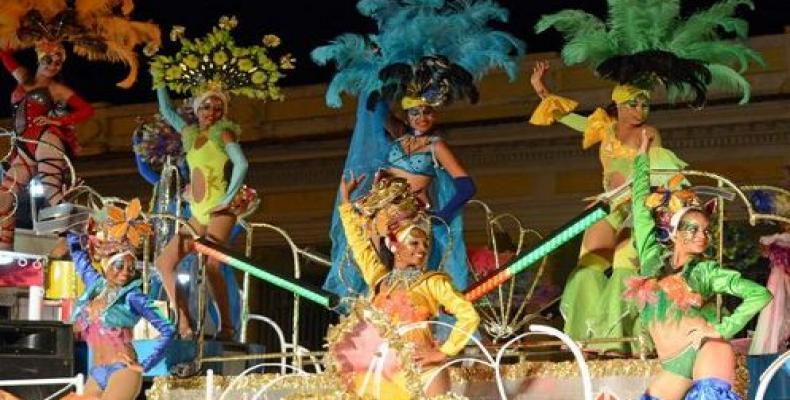 Desfile del San Juan camagüeyano./Foto:Rodolfo Blanco Cué (ACN)