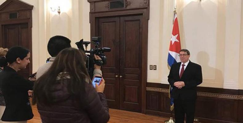 Cuban Foreign Minister, Bruno Rodriguez, speaks to the press at the Cuban Mission to the UN . Cubadebate