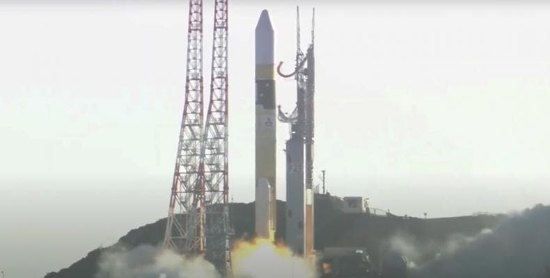 Captura de pantalla. Momento del lanzamiento de la sonda espacial Mars Hope a bordo del cohete japonés H-IIA.Youtube / @VideoFromSpace