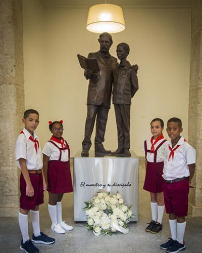 Esta obra pertenece al escultor cubano José Villa Soberón. Foto: Habana Radio