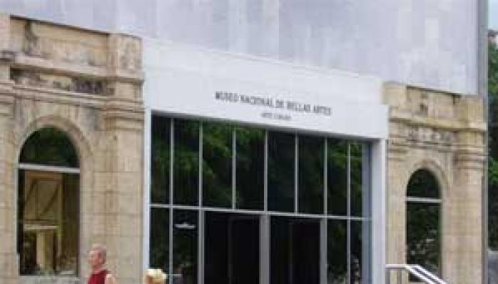 fachada del Museo Nacional de Bellas Artes en Cuba:Archivo
