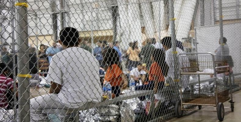 Centro de detención en McAllen, Texas. Foto/ El Clarín