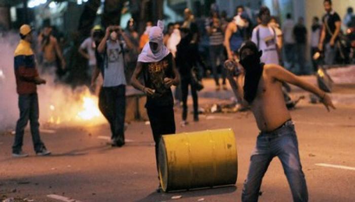 Escenas de violencia inundaron las calles de Caracas en 2014. Foto: Archivo