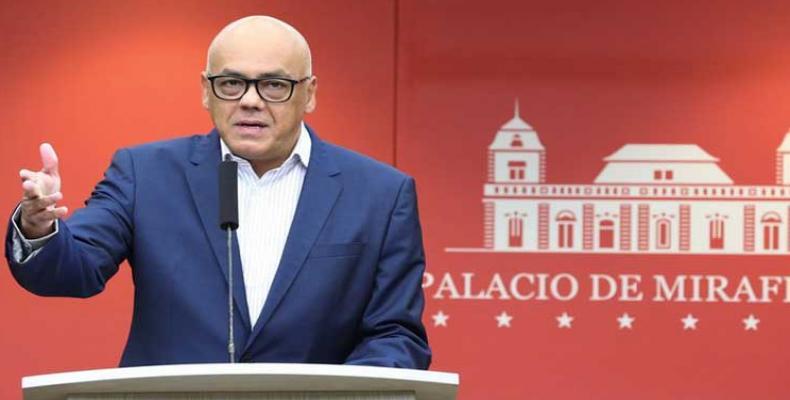 Rodríguez felicitó al pueblo por su comportamiento cívico. Foto: Archivo