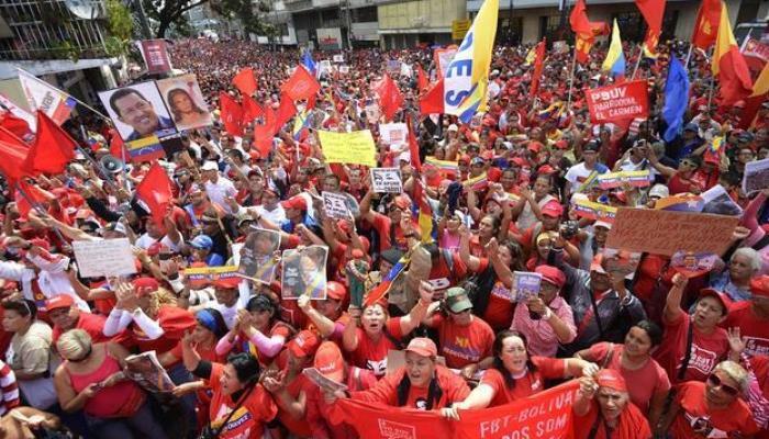 El pueblo chavista ratifica que su presidente sigue siendo Nicolás Maduro. Foto: Archivo