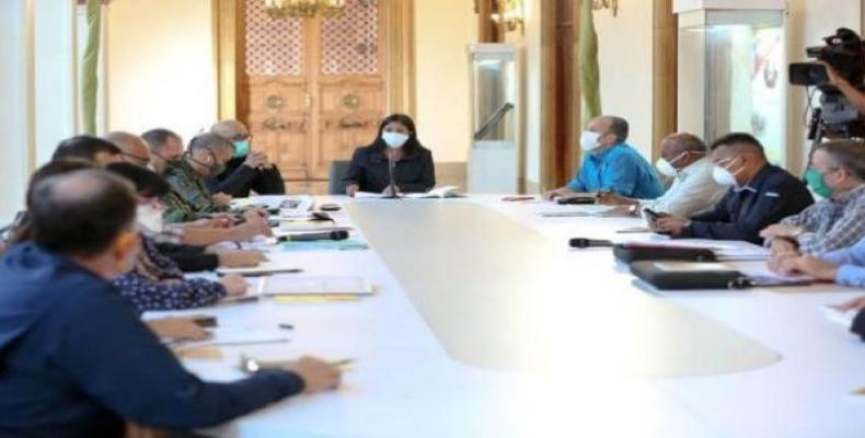 The Presidential Commission to deal with cases of the virus in the country.  (Photo: Prensa Presidencial)