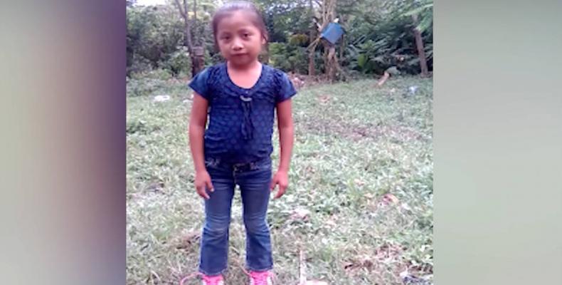 Guatemalan family demands answers in death of 7-year-old girl in U.S. Border Patrol custody.  Photo: AFP