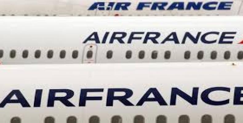 Air France anuncia nova suspensão de voos por greve.