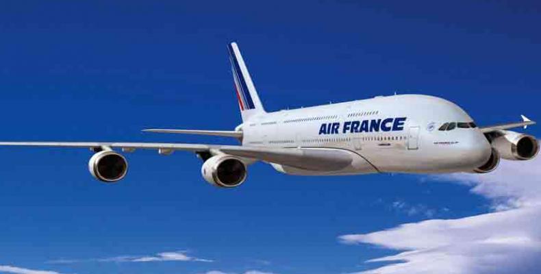 Prosseguem paralisações na companhia aérea francesa Air France.