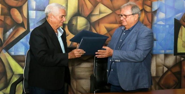 Higinio Vélez (izq) y Fraccari (dere). Foto/ Cubadebate