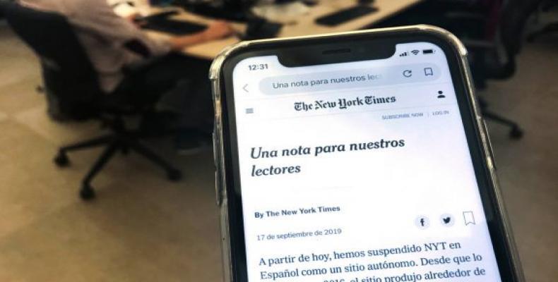 Nota donde se explica el cierre de la versión es español de NYT. Foto: Gema García.
