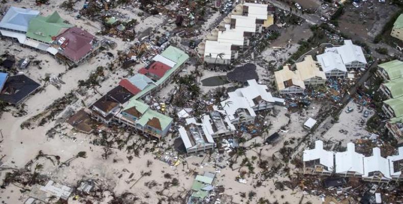 La devastación causada por el huracán Irma a su paso por la isla holandesa de San Martín. (Foto/La Vanguardia)