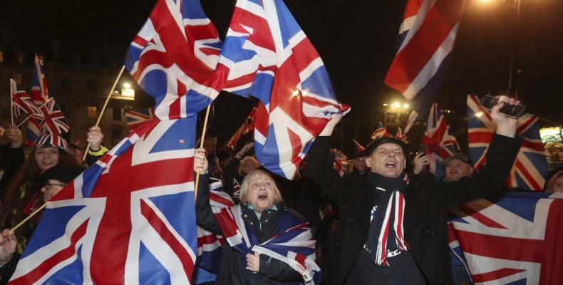 Los partidarios del Brexit lo celebran en Glasgow, Reino Unido , el 31 de enero de 2020 Foto: Andrew Milligan / AP