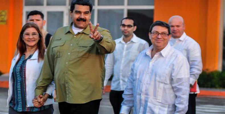 Maduro fue despedido por el canciller Bruno Rodríguez