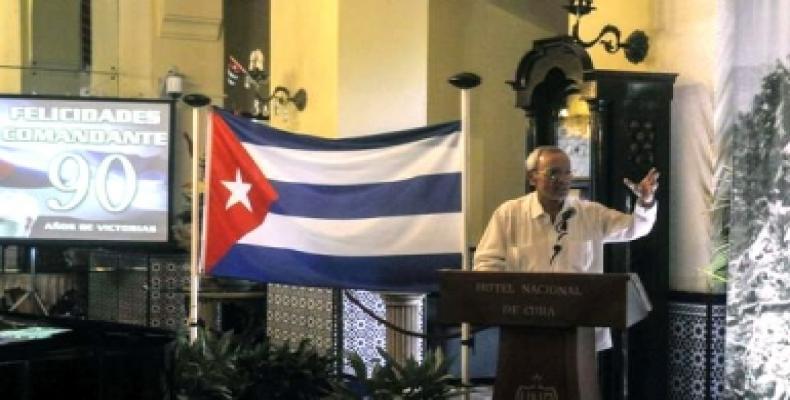 Eusebio Leal en inauguración de exposición sobre Fidel en el Hotel Nacional