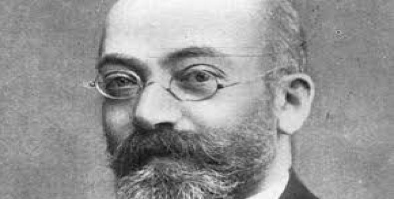 Lazaro L. Zamenhof, iniciatinto de Esperanto