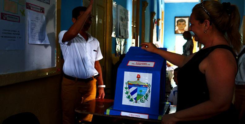 Cuba muestra al mundo un sistema electoral único, autóctono y genuinamente democrático.Foto:Sergei Montalvo