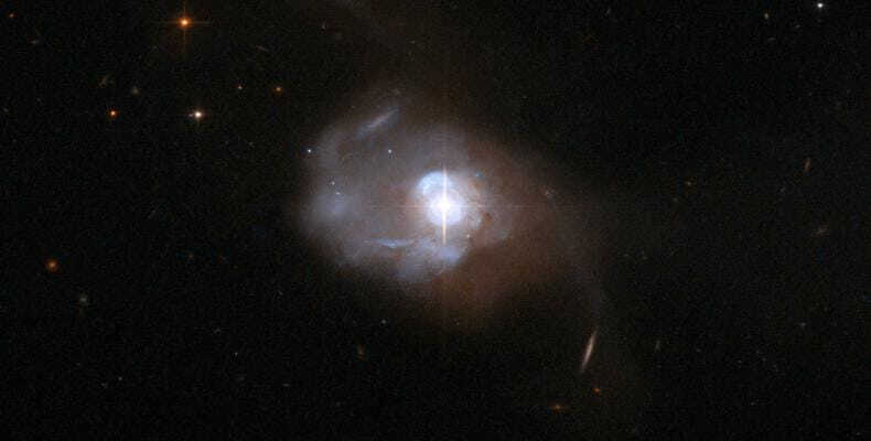 Imagen tomada por el Telescopio Espacial Hubble de Markarian 231NASA, ESA, the Hubble Heritage (STScI/AURA)-ESA/Hubble Collaboration, and A. Evans (University o