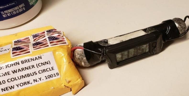 U.S. authorities investigating mail bombs targeting high-profile Democrats.  Photo: EFE