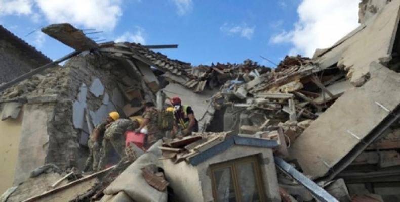 A 293 ascendió el número de fallecidos como resultado del terremoto que devastó la región central de Italia