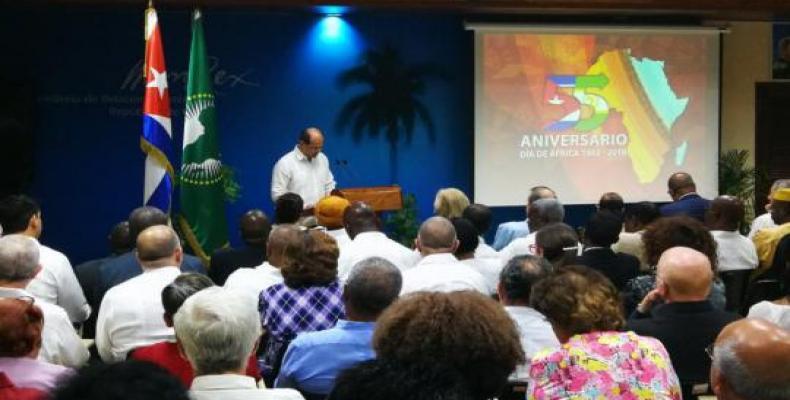 Sierra reconoce apoyo unánime de los gobiernos, líderes, organizaciones y pueblos de África, a la lucha contra el bloqueo de EE.UU. a Cuba. Foto: Cubaminrex