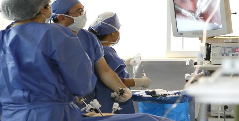 Sobre cirugía para extraer un riñón se debatió en la cita de expertos. Foto: Archivo