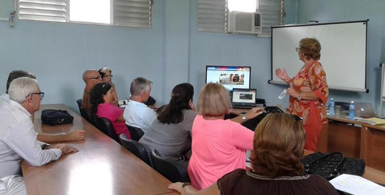 La Asociación Universitaria Iberoamericana de Postgrado premiará la calidad de las enseñanzas de maestría y doctorado en las universidades cubanas.Foto:PL.