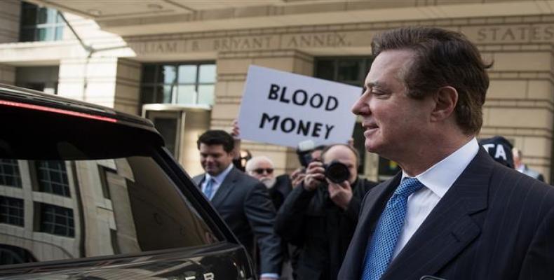 Paul Manafort, former campaign manager for Donald Trump, exits the E. Barrett Prettyman Federal Courthouse, February 28, 2018 in Washington, DC.  Photo: AFP