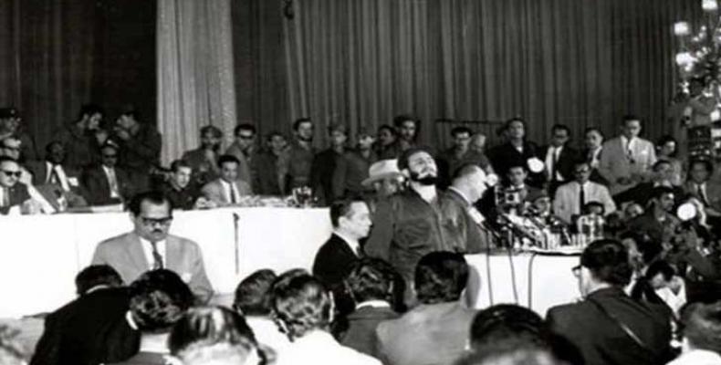 En janvier 1959, Fidel Castro a expliqué, devant quelque 400 journalistes, les véritables objectifs du gouvernement révolutionnaire. Photo des archives de Prens