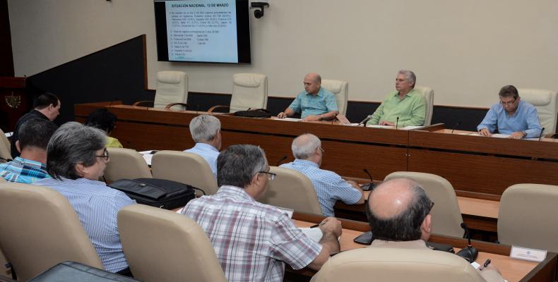 El mandatario indicó incrementar la pesquisa, estudiar hasta el final los casos sospechosos, los confirmados y también a todos los contactos.Foto:Estudios Revol