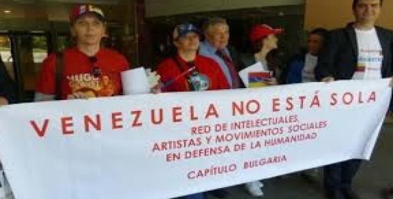 Solidarity activists in Venezuela support President Nicolas Maduro.  Photo: Google