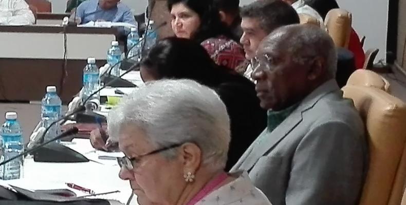 Salvador Valdés Mesa, Primer Vicepresidente de Cuba, en los debates de la comisión agroalimentaria de la ANPP.(Foto:Lorenzo Oquendo)
